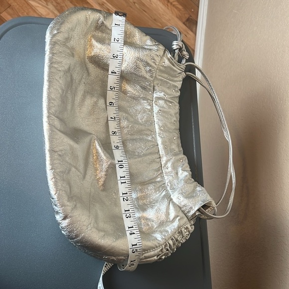 Vintage Rita Diana Mylinka Silver Metallic Crystal Puffer Cinch Shoulder bag - Picture 10 of 14